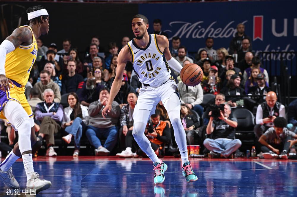 现而备受瞩 现而备受瞩