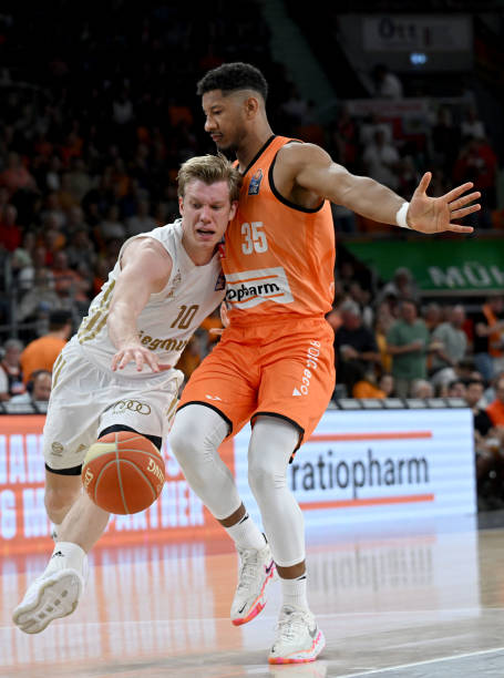 是教练组对 是教练组对